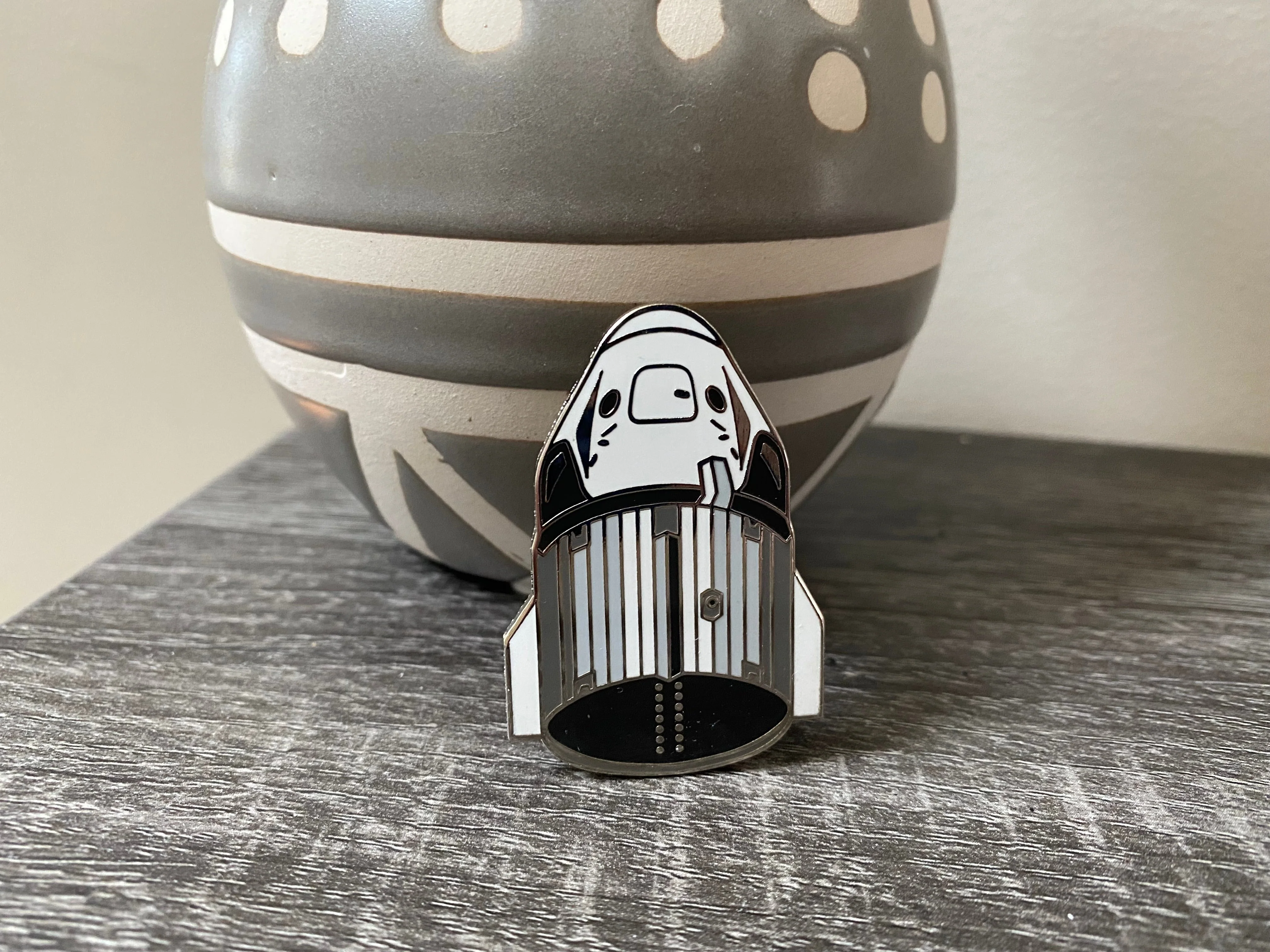 Crewed vehicle with Trunk Hard Enamel Pin - Image 4