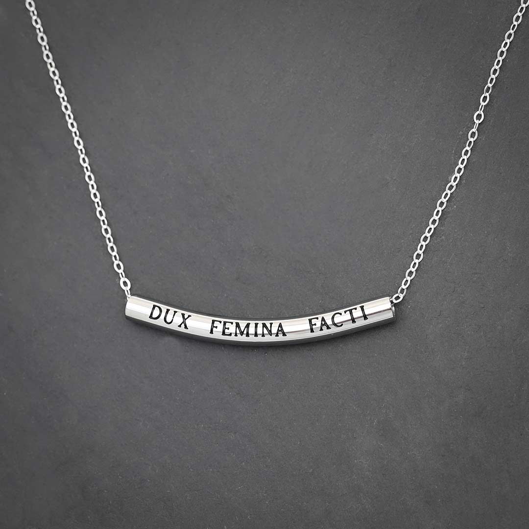 DUX FEMINA FACTI Necklace - Image 2