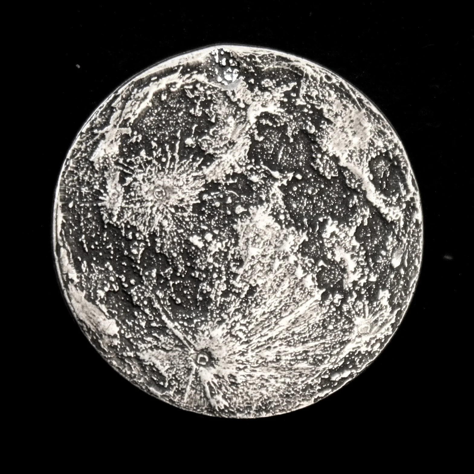 Full Moon Silver Coin - 1 in / 26 mm - Image 4