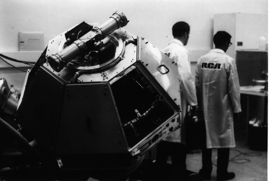 ISIS-2 Space Experiment Data Section - Image 4